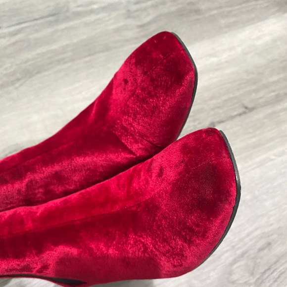 Rag & Bone Red Aslen Velvet Chelsea Boots/Booties size 37 - Picture 5 of 7